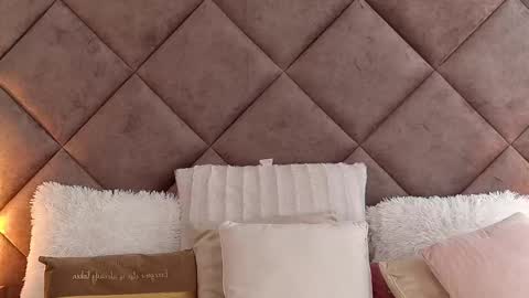 Megan Blazee  online show from 11.24.25