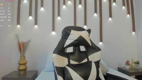 MEGAN COOPER online show from 09.16.25