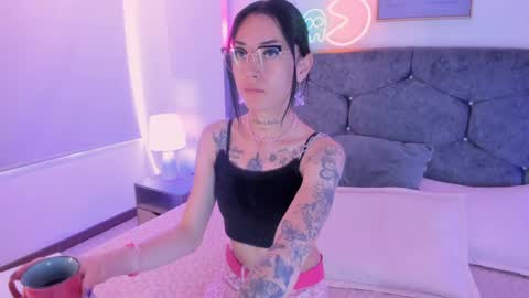 Snapshot of megan_morphy chatting on 05.22.26 megan_morphy online show from 05.22.26
