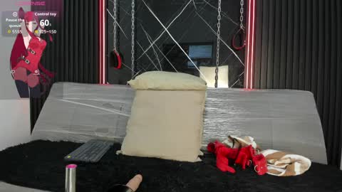 Megan Siner online show from 04.08.26