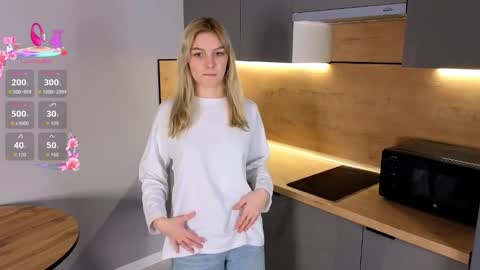 Snapshot of megan_spencer_ chatting on 12.01.25 Alissa online show from 12.01.25