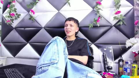 Snapshot of megan_thompsonn_ chatting on 10.09.25 megan_thompsonn_ online show from 10.09.25