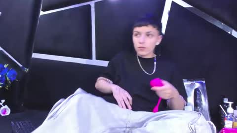 Snapshot of megan_thompsonn_ chatting on 12.19.25 megan_thompsonn_ online show from 12.19.25