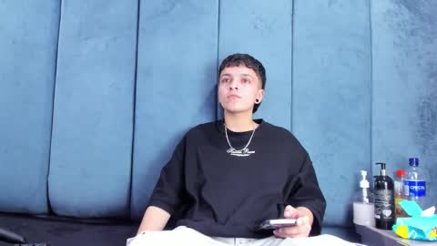 megan_thompsonn_ online show from 03.27.26