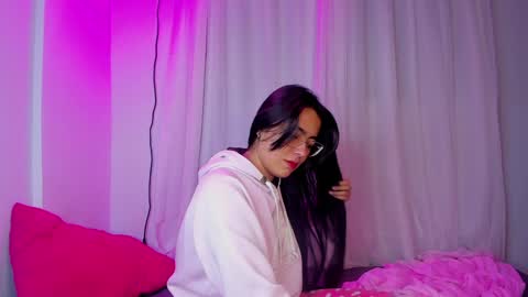 megan online show from 12.02.24