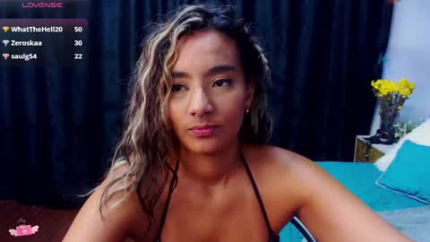 Snapshot of meganadriels96 chatting on 01.18.25 M E G A N online show from 01.18.25