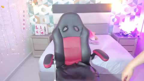 Megan  online show from 02.17.25