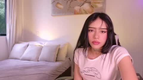 Snapshot of meganlake chatting on 02.19.26 megan lake online show from 02.19.26