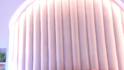 Snapshot of meganlovee__ chatting on 06.19.26 MEGAN online show from 06.19.26