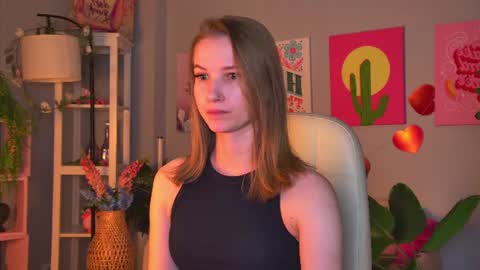 Snapshot of meganrodgers chatting on 06.10.26 megan online show from 06.10.26