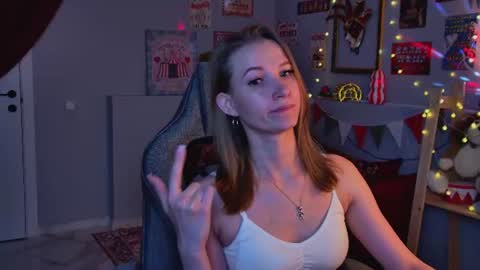 Snapshot of meganrodgers chatting on 06.24.26 megan online show from 06.24.26
