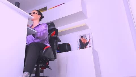 Megan online show from 12.17.24