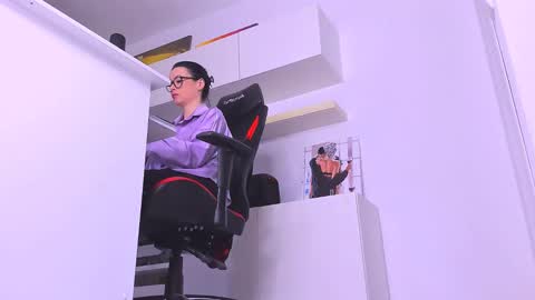 Megan online show from 12.20.24