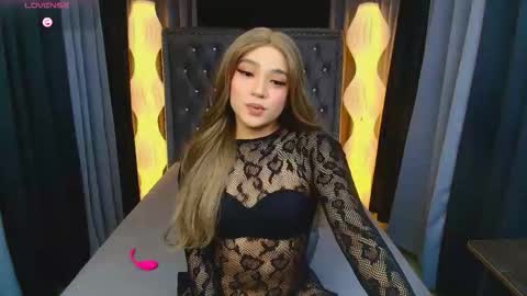 meggan  . maria shantal online show from 02.04.26