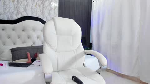 Snapshot of meghan_falcon chatting on 01.20.25 Meghan  online show from 01.20.25