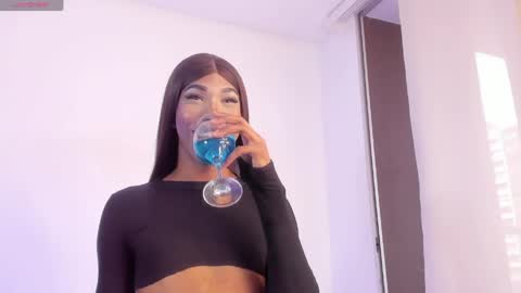 meghanallen_ online show from 04.24.26