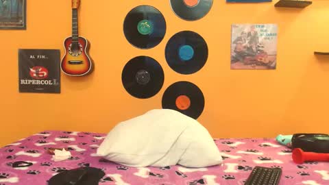 MEIS online show from 09.13.25