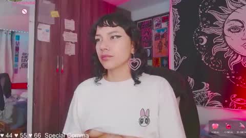 Melissa  -  -  Please help me to reach 100 thumbs up online show from 11.10.25