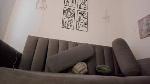 melani greyy online show from 01.24.25