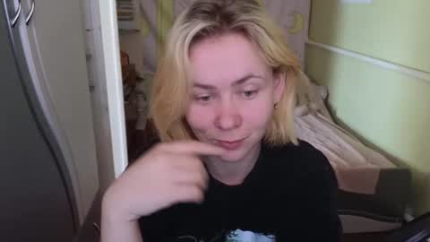 Mila online show from 04.21.26