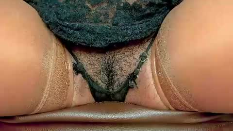 Snapshot of melania_browis chatting on 06.29.26 Melania online show from 06.29.26