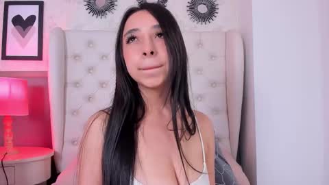 Melanie online show from 03.11.25