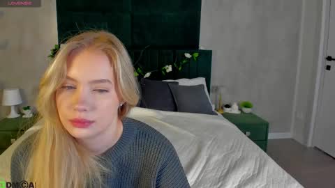 Melanie online show from 12.04.25