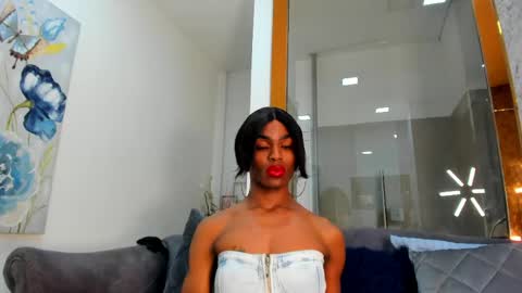 Snapshot of melanie_st4r chatting on 05.08.26 MELANIE online show from 05.08.26