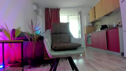 melanie_way online show from 09.12.25