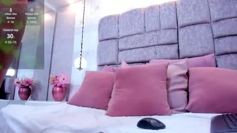 Snapshot of melaniee_joness chatting on 02.12.26 melaniee_joness online show from 02.12.26