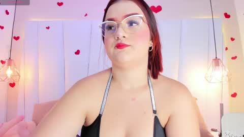 Snapshot of melanieklaus chatting on 09.16.25 Melanie online show from 09.16.25