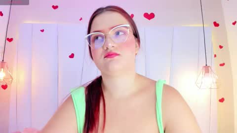 Snapshot of melanieklaus chatting on 10.17.25 Melanie online show from 10.17.25