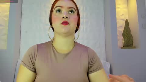 Snapshot of melanieklaus chatting on 11.06.25 Melanie online show from 11.06.25