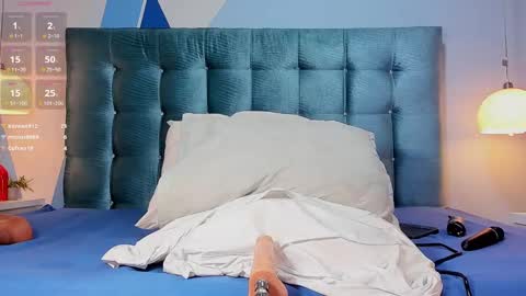 Snapshot of melanierioss_ chatting on 01.07.25 online show from 01.07.25