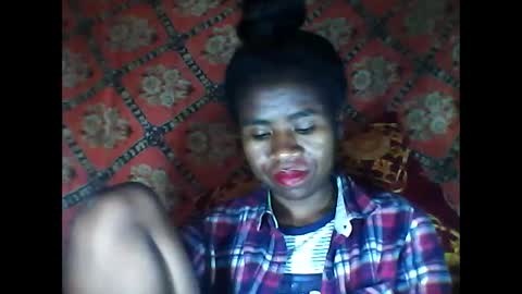 Snapshot of melanih chatting on 10.26.25 melanih online show from 10.26.25