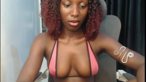 Snapshot of melanine_floral chatting on 04.06.26 Praiz online show from 04.06.26