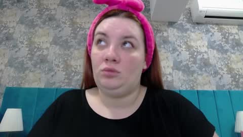 melanniebrown online show from 02.03.25