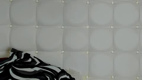 melanniebrown online show from 02.08.25