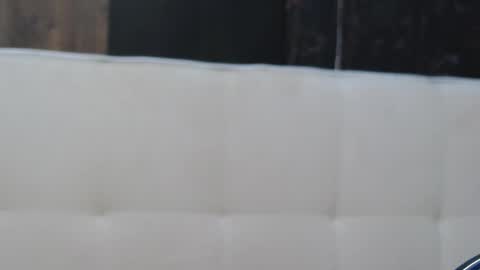 melanniebrown online show from 01.11.26