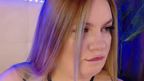 melanniebrown online show from 04.11.26