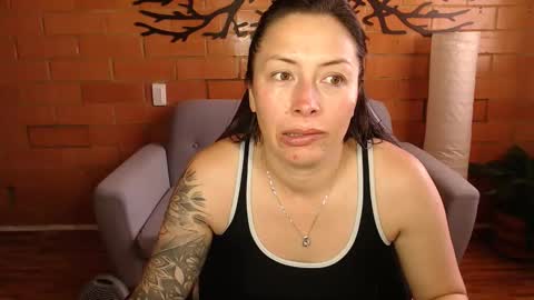 Snapshot of melanny_69 chatting on 05.10.26 Melanny online show from 05.10.26