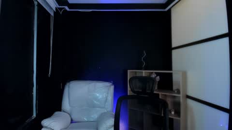 MelanyLuv online show from 12.23.24