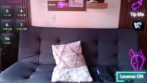 Melany online show from 11.25.25