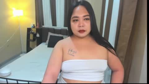 Snapshot of melayfoxx chatting on 04.19.26 melayfoxx online show from 04.19.26