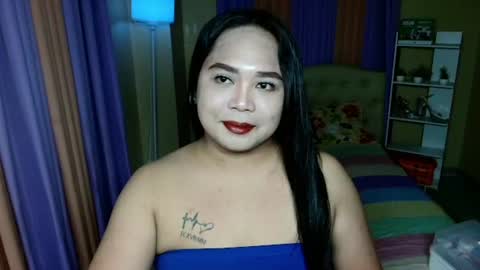 Snapshot of melayfoxx chatting on 05.17.26 melayfoxx online show from 05.17.26