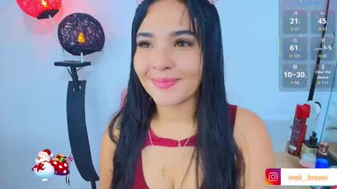    Independent model online show from 02.24.26