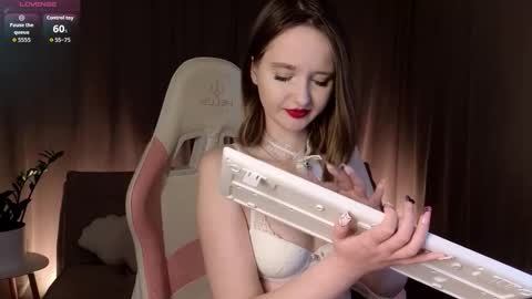 meliamorgan online show from 10.23.25