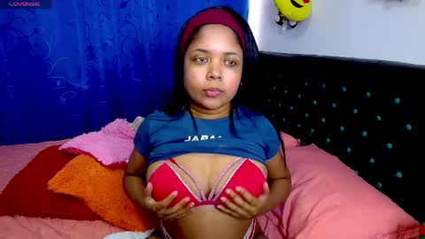 Snapshot of melika_sweet chatting on 04.18.26 eli online show from 04.18.26