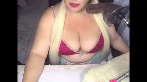 Snapshot of melindafore chatting on 04.23.26 alissaalissa0818 online show from 04.23.26