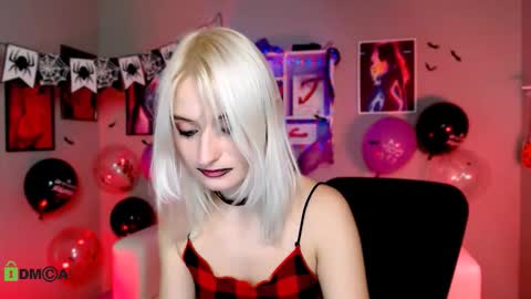 Melisa online show from 10.24.25